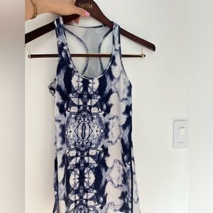 Patterned lululemon tank top